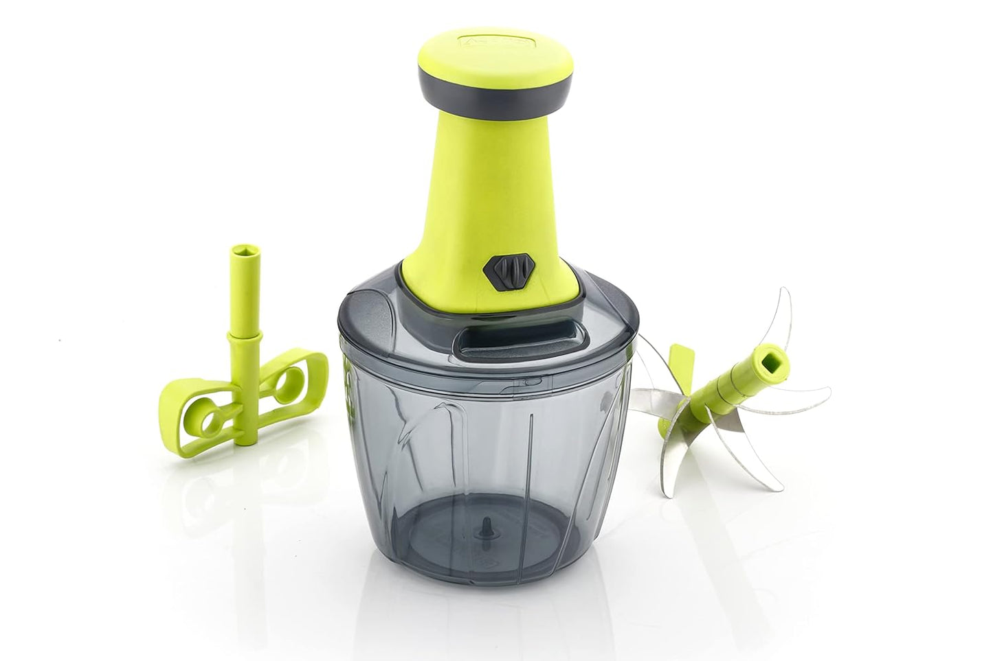 Sharp blade manual vegetable cutter